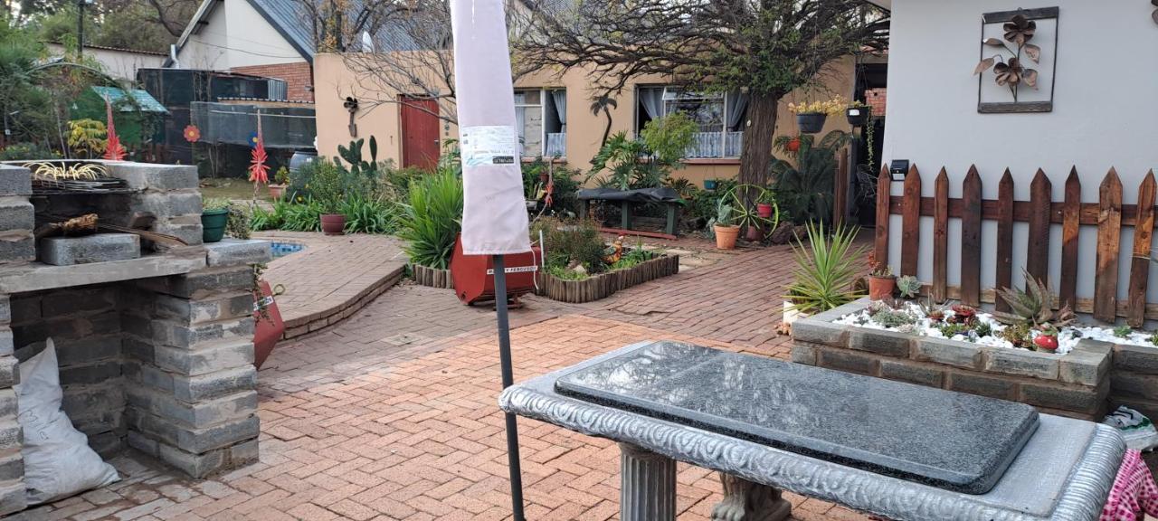 The Cottage Unit Bloemfontein Exterior foto
